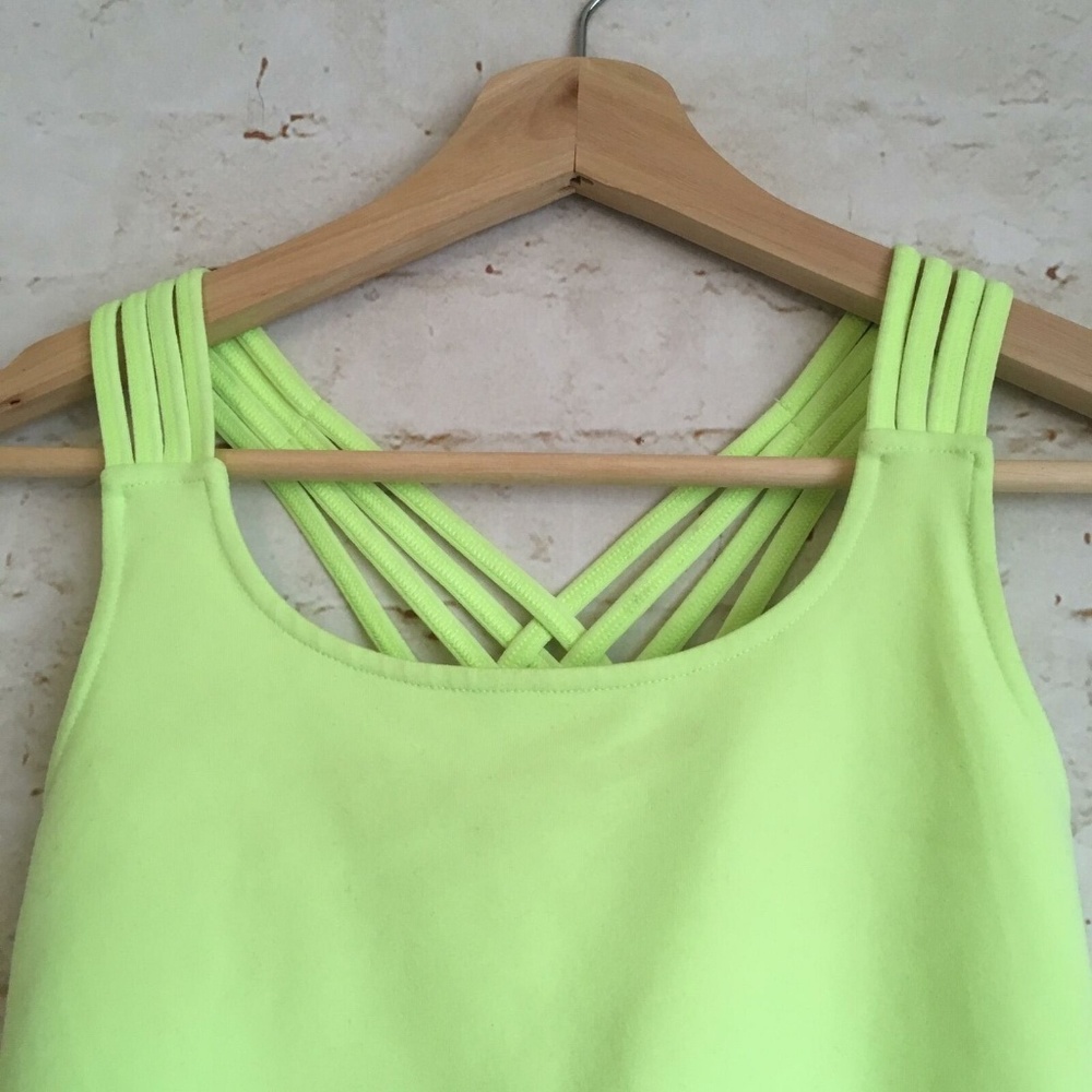 Calvin Klein Performance Quick Dry Tank - Picture 3 of 6
